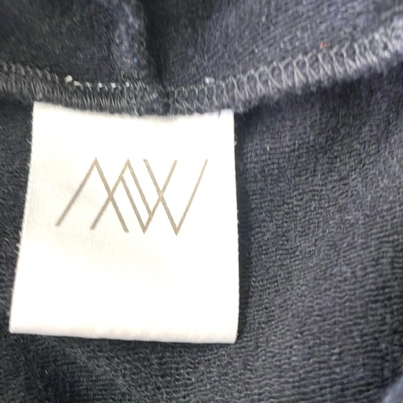 MW Toddler Black Hooded Short Sleeved Top, Size 3/4T - Picture 5 of 7